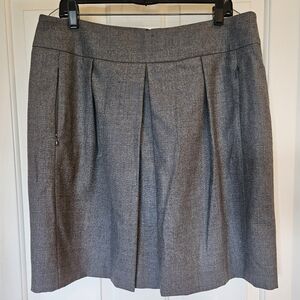 Akris Punto pleated skirt, zip pockets, size 14